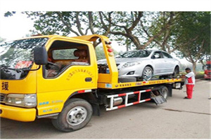 梅州附近24小时汽车拖车服务热线
